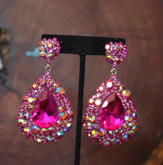pink-earrings-545qjz-1.jpg